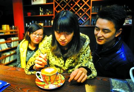 重庆“怪咖啡”：感受创意咖啡文化